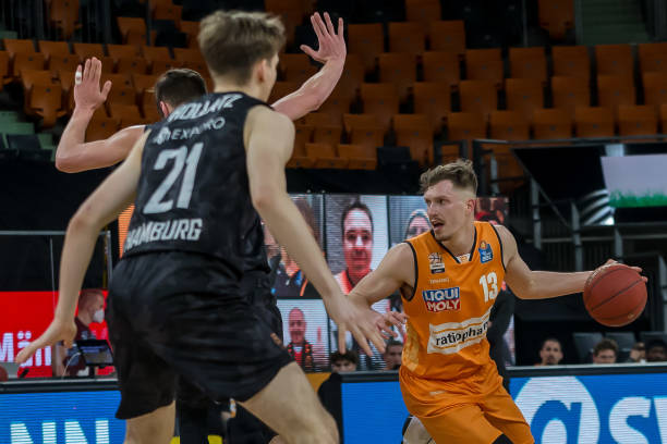 展的运动人 展的运动人